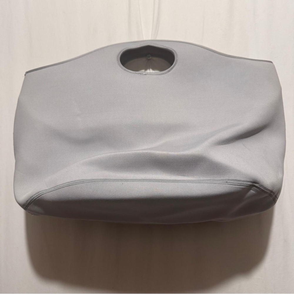 NWT SKIMS Elegant Gray Women's Tote Bag - Picture 2 of 11